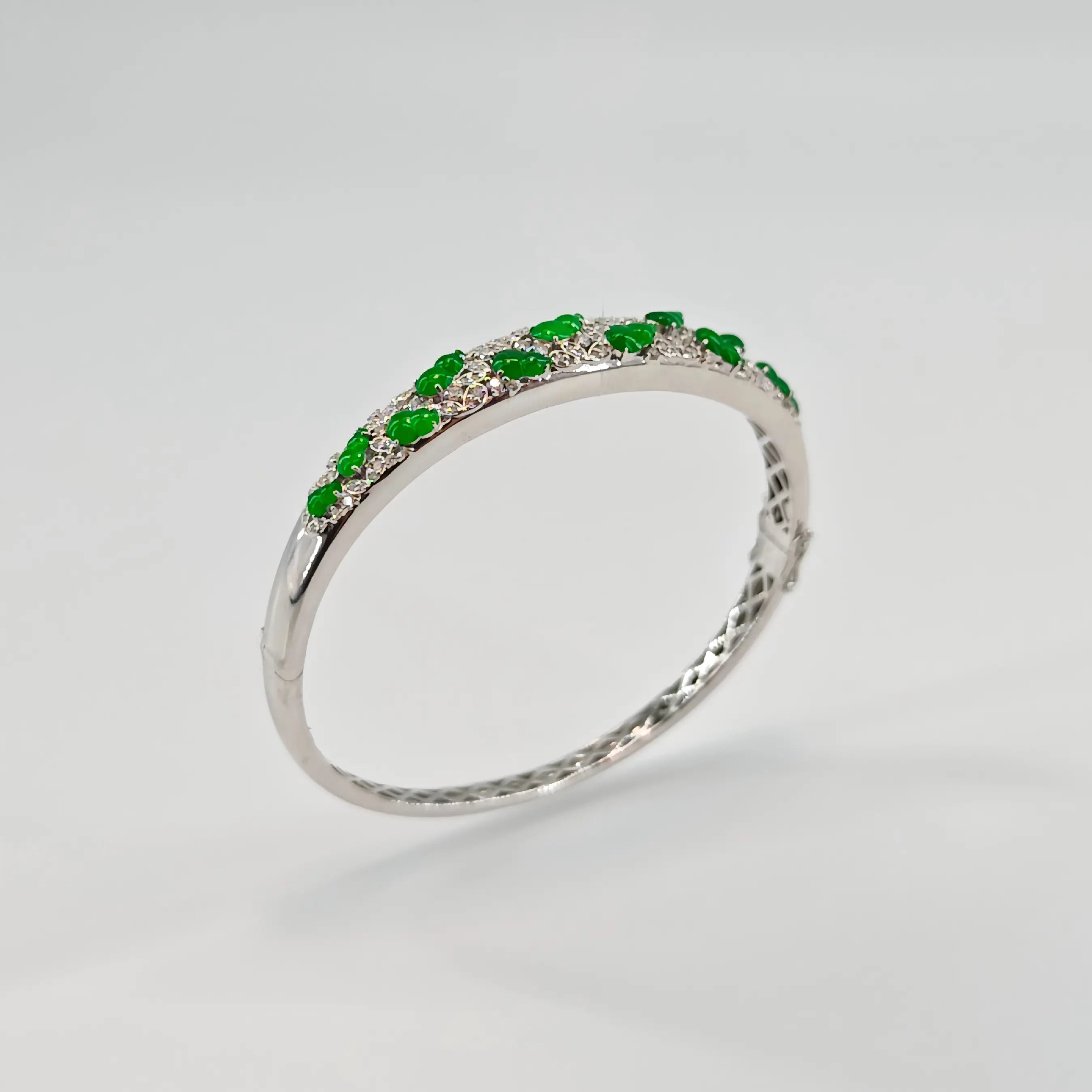 Myanmar Vivid Green Gourd Jadeite Bangle